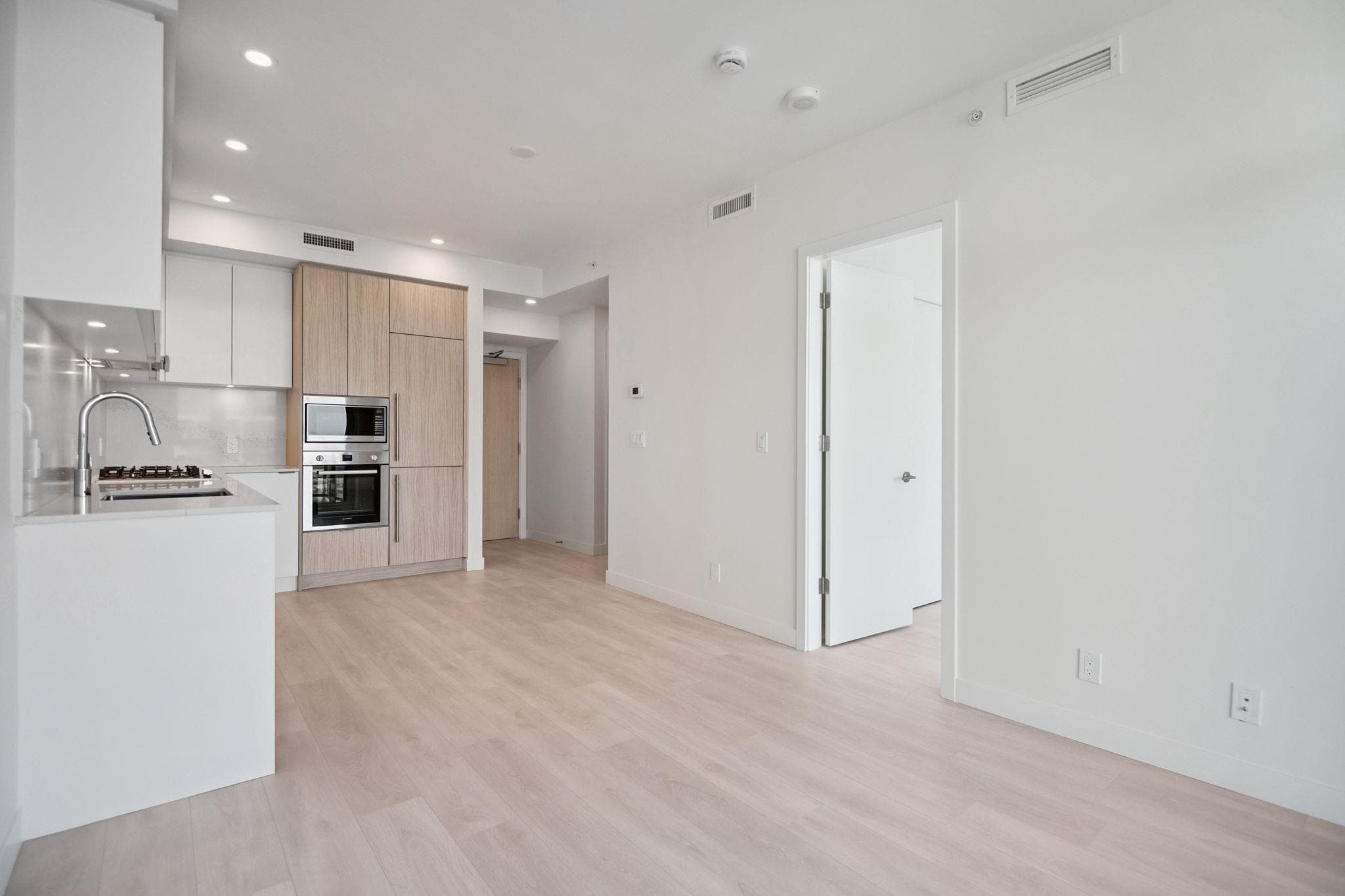 3405 - 537 Cottonwood Avenue, Coquitlam, V3J 0S4 — photo 4