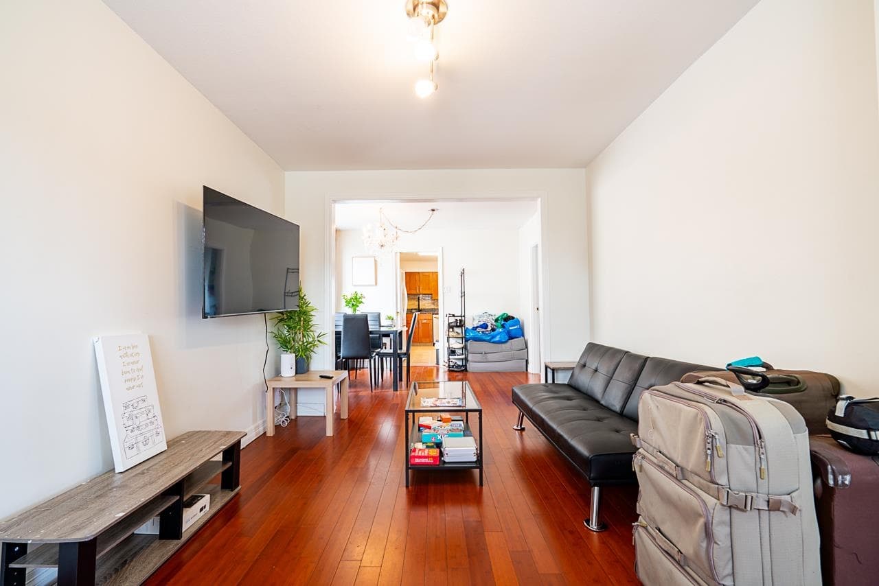 5959 Mcmurray Avenue, Burnaby, V5H 3E5 — photo 5