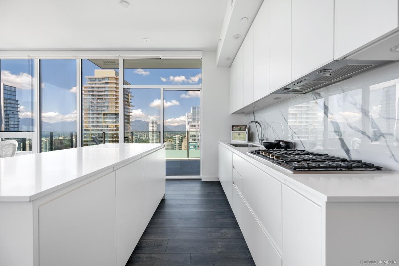 3204 - 6463 Silver Avenue, Burnaby, V5H 0K4 — photo 3