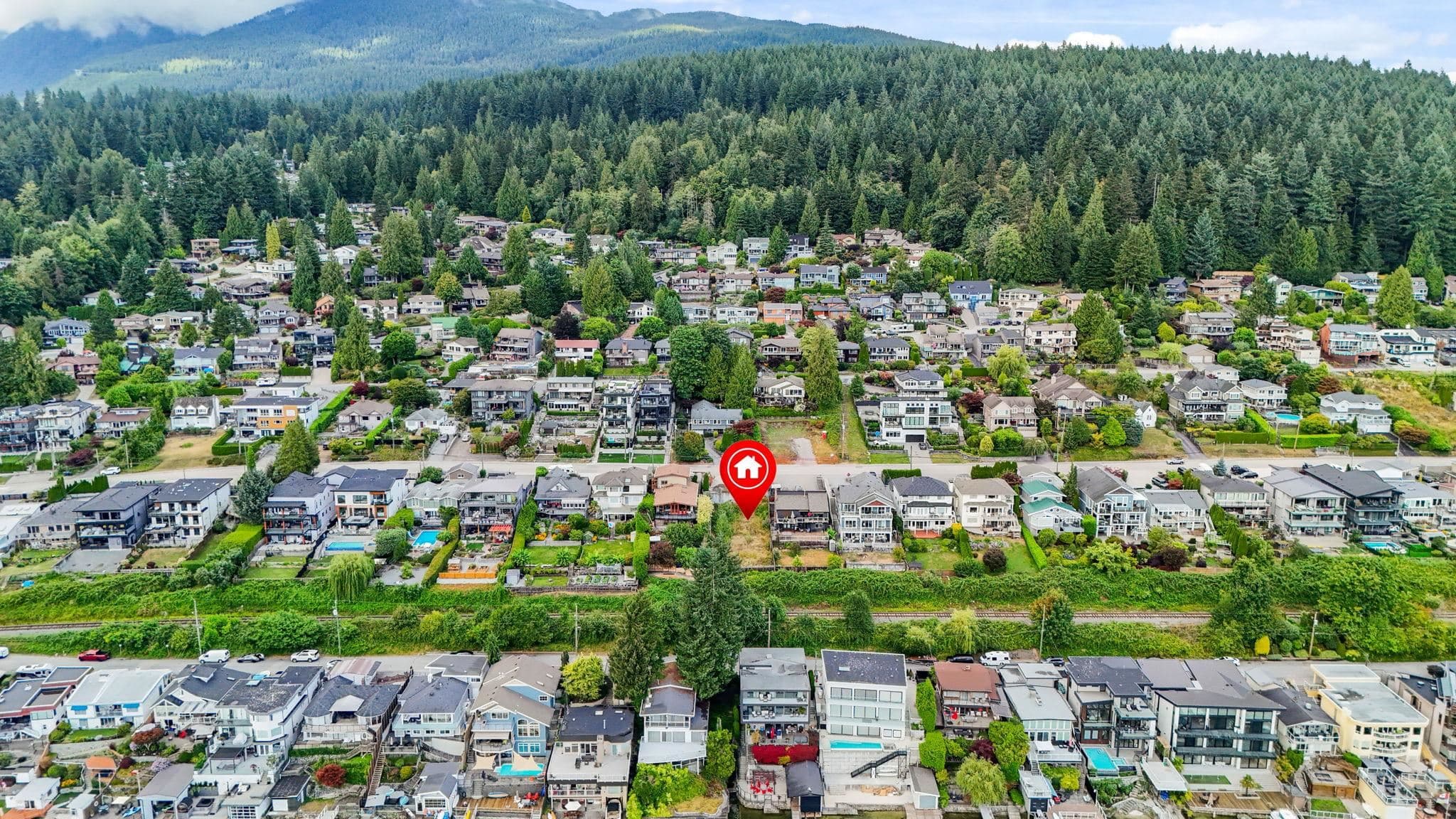 1208 Ioco Road, Port Moody, V3H 2X1 — photo 5