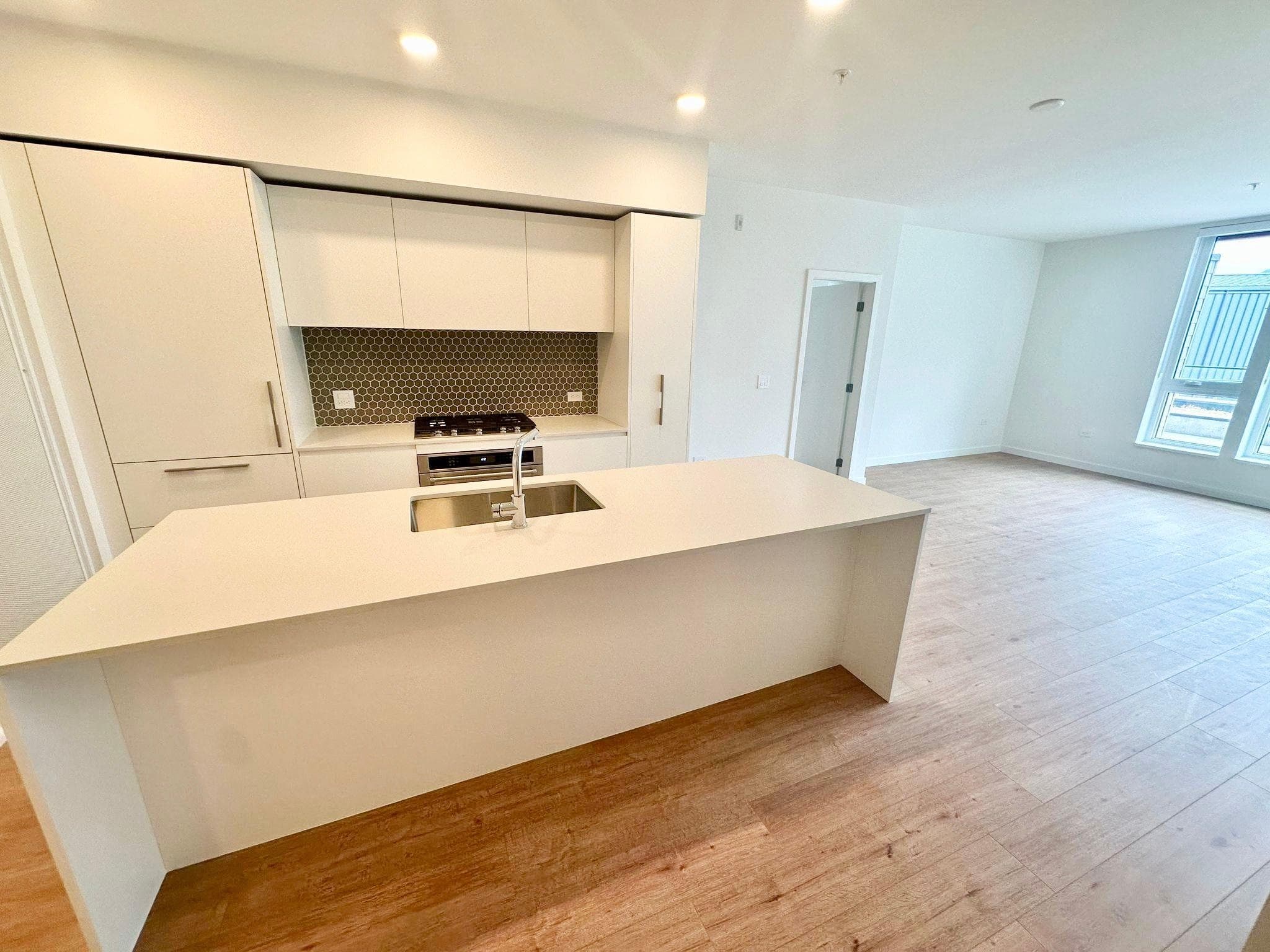 204 - 1504 Scott Crescent, Squamish, V8B 1G4 — photo 2