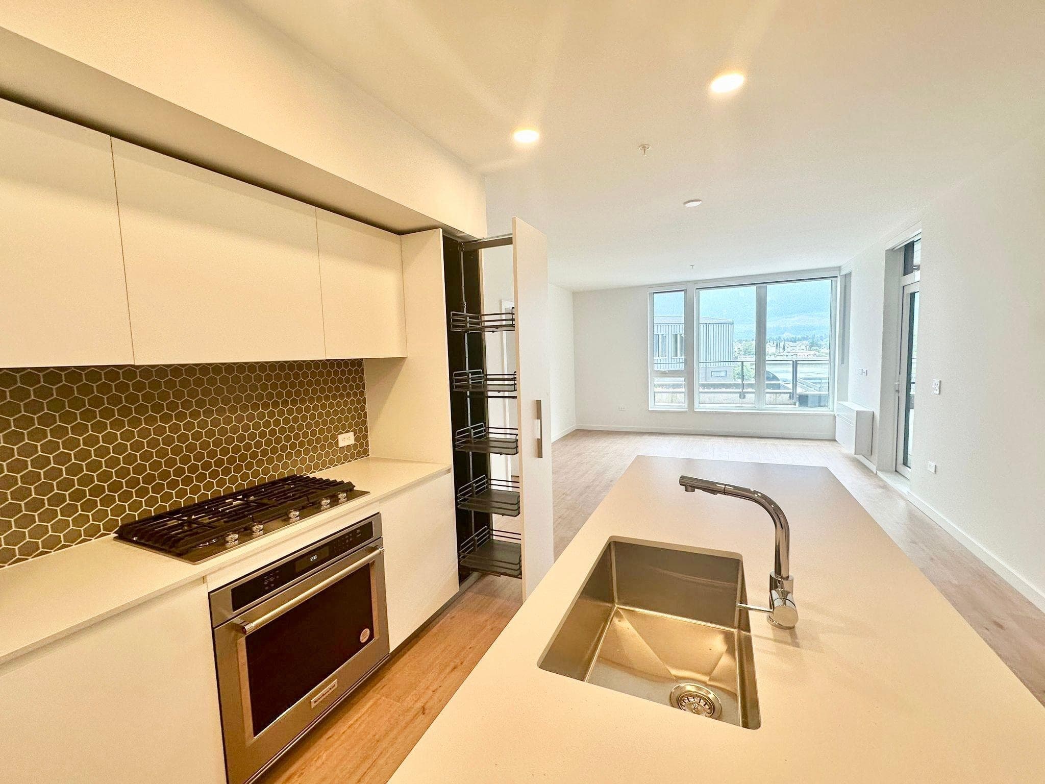 204 - 1504 Scott Crescent, Squamish, V8B 1G4 — photo 5