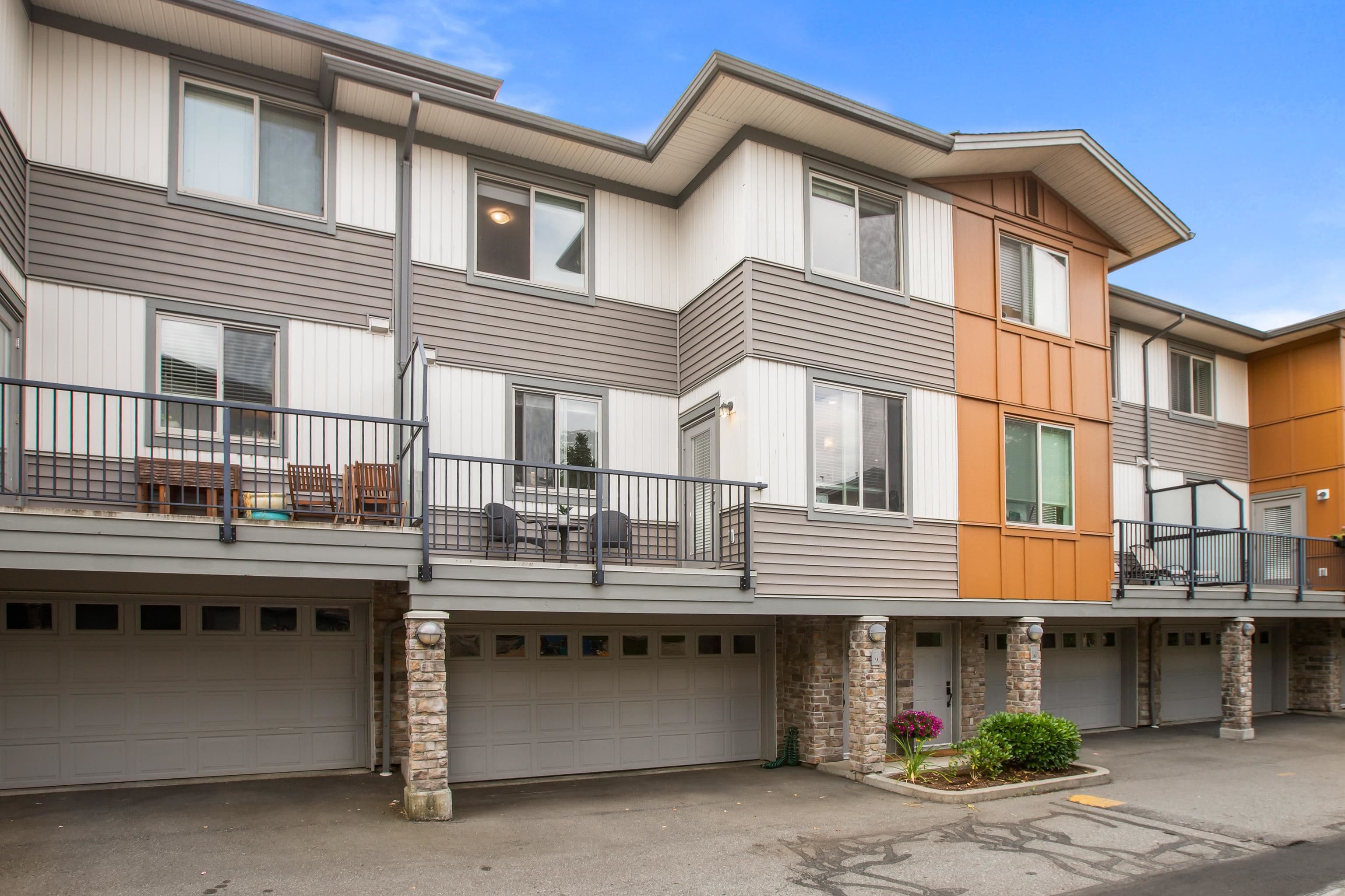 9 - 34248 King Road, Abbotsford, V2S 0B1 — photo 2