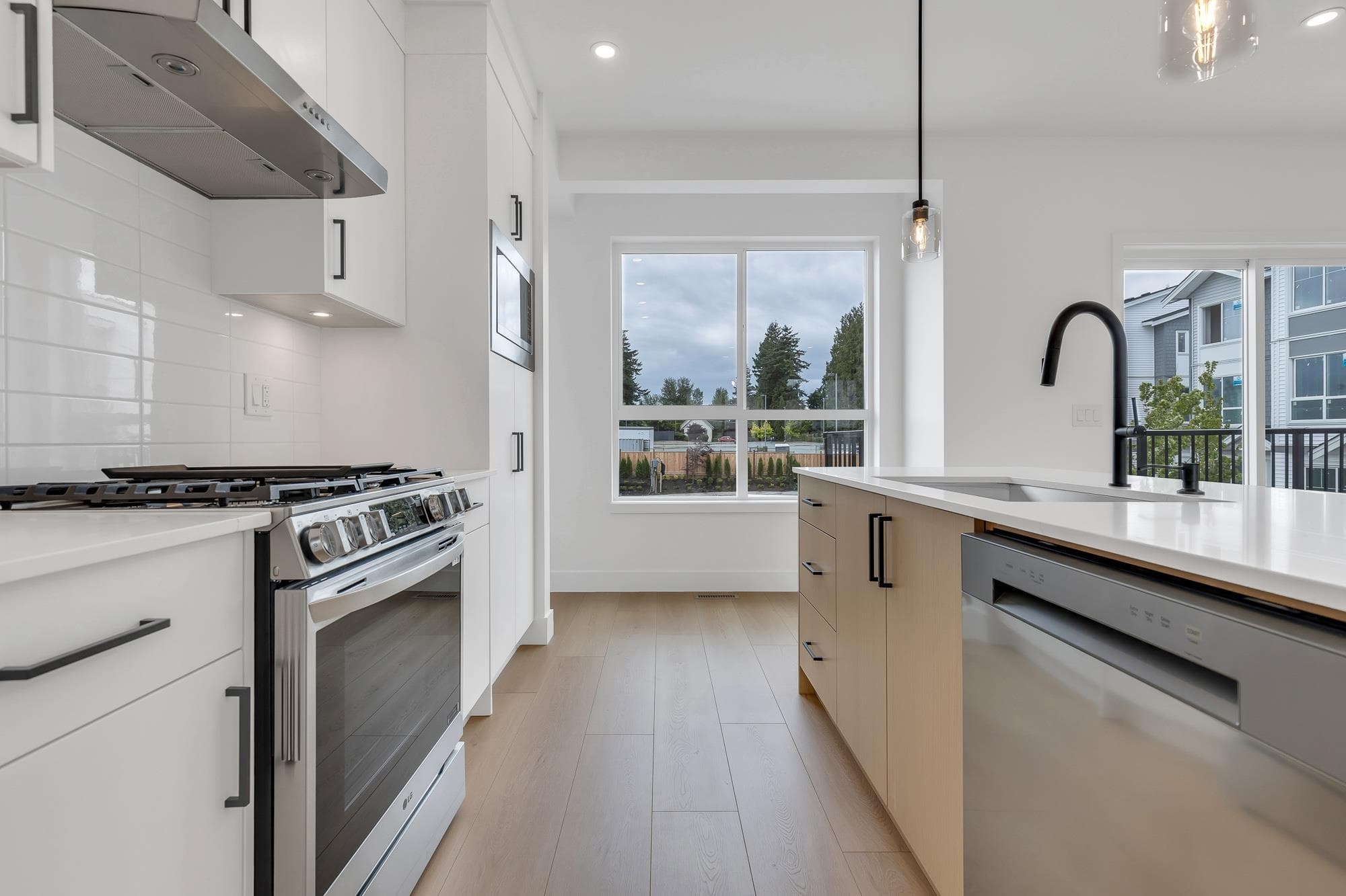 26 - 30501 Robin Drive, Abbotsford, V2T 6Y5 — photo 2