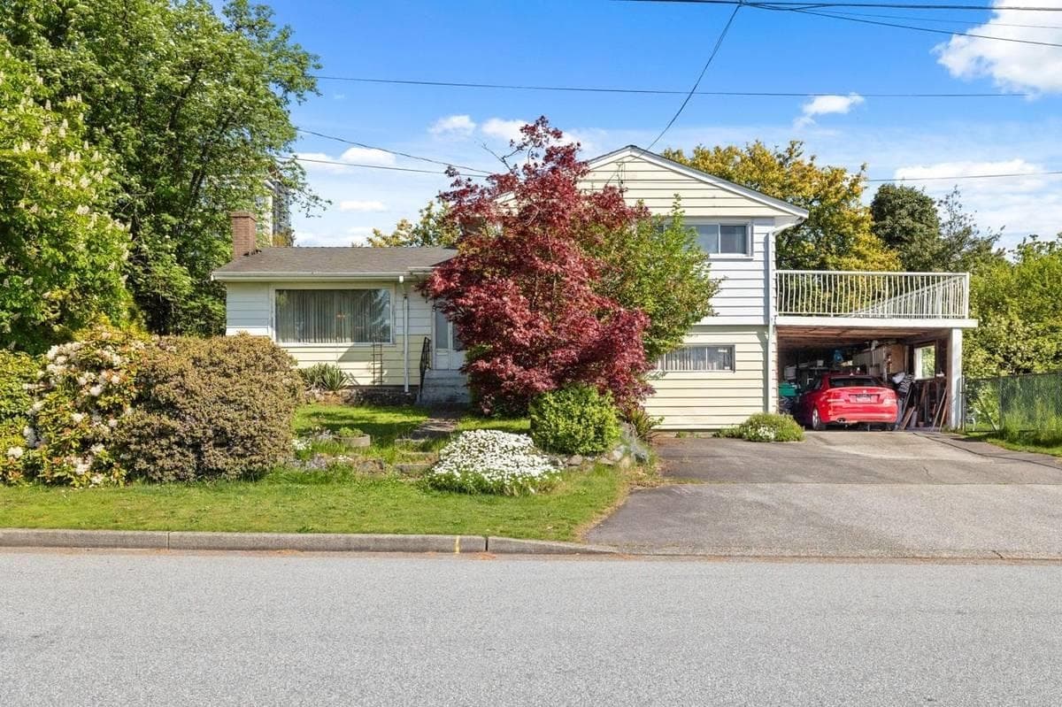 415 Marmont Street, Coquitlam, V3K 4S3 — photo 2