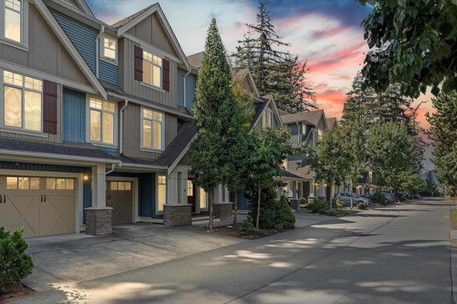 8 - 5837 Sappers Way, Chilliwack, V2R 0G4 — photo 1