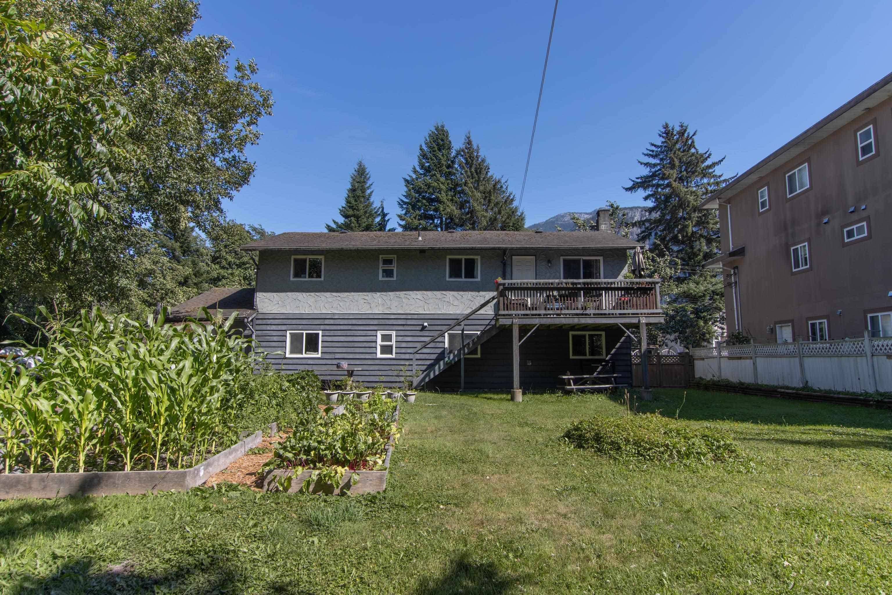 38069 Fifth Avenue, Squamish, V0N 1T0 — photo 4