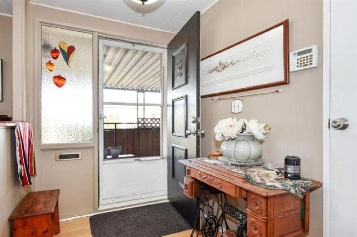 44 - 31313 Livingstone Avenue, Abbotsford, V2T 4T1 — photo 2