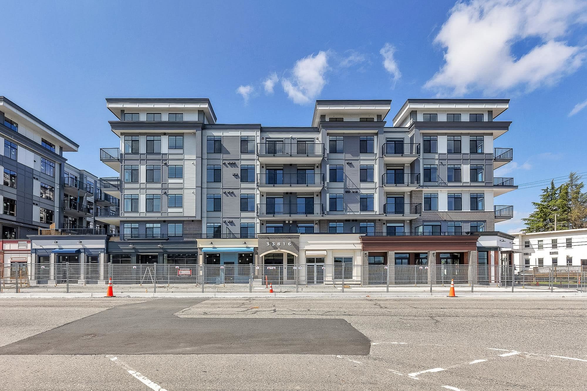 308 - 33816 South Fraser Way, Abbotsford, V2S 0P2 — photo 1