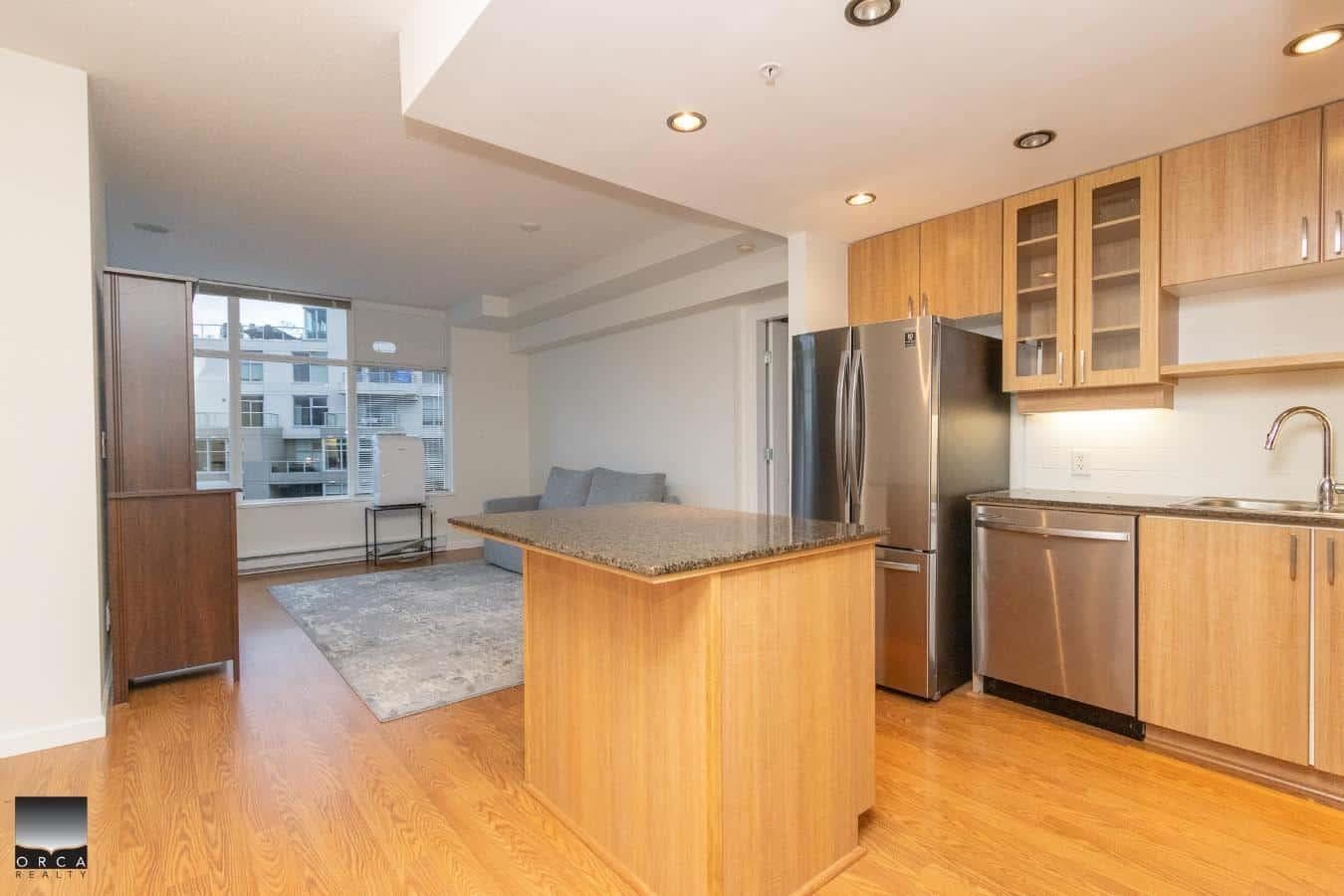 707 - 9232 University Crescent, Burnaby, V5A 0C8 — photo 3