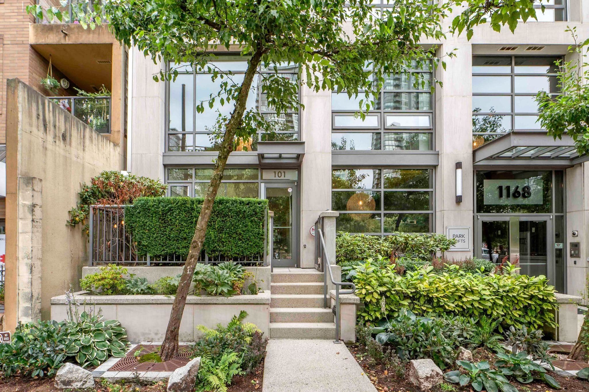 101 - 1168 Richards Street, Vancouver, V6B 3E6 — photo 3