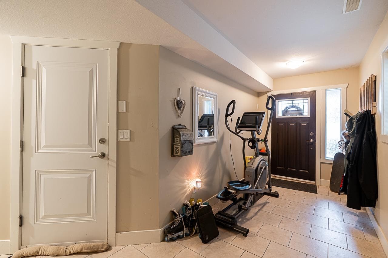 2 - 45466 Wells Road, Chilliwack, V2R 1G6 — photo 4