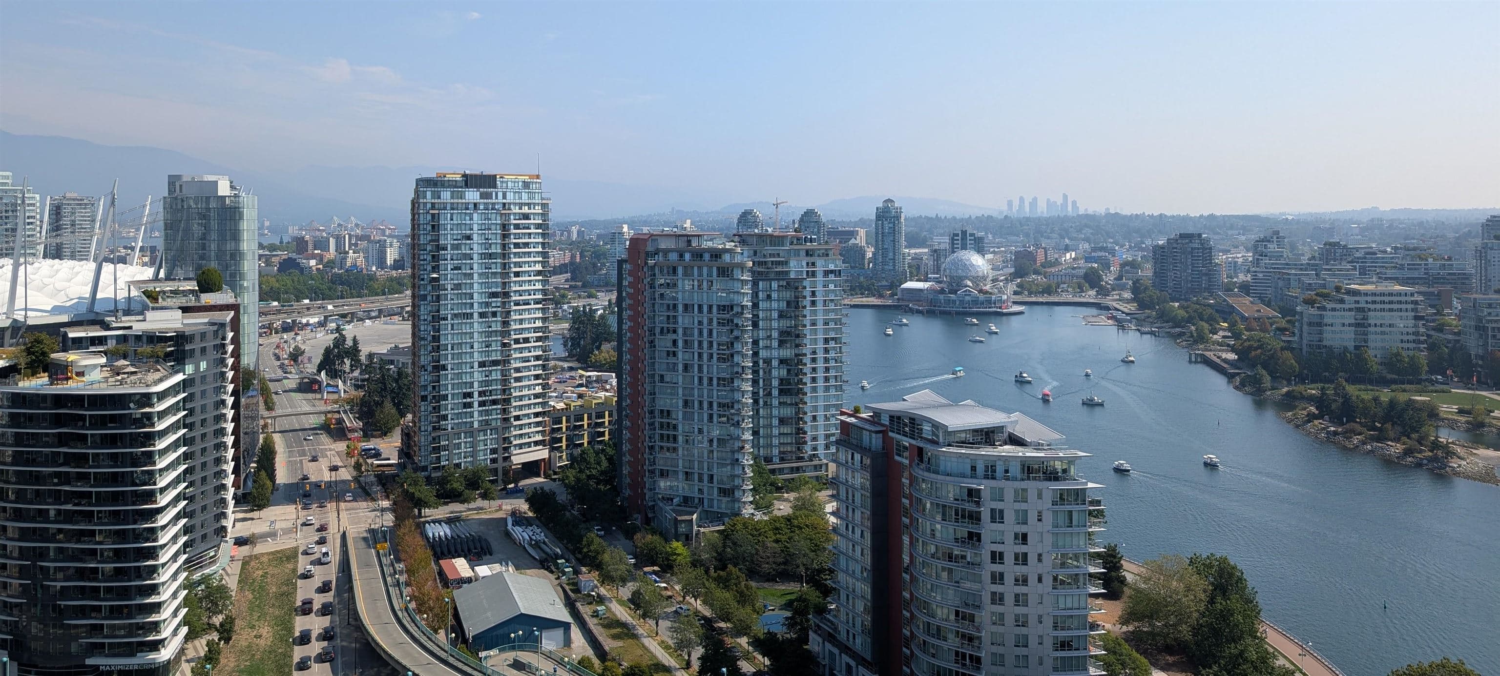 3202 - 1033 Marinaside Crescent, Vancouver, V6Z 3A3 — photo 1