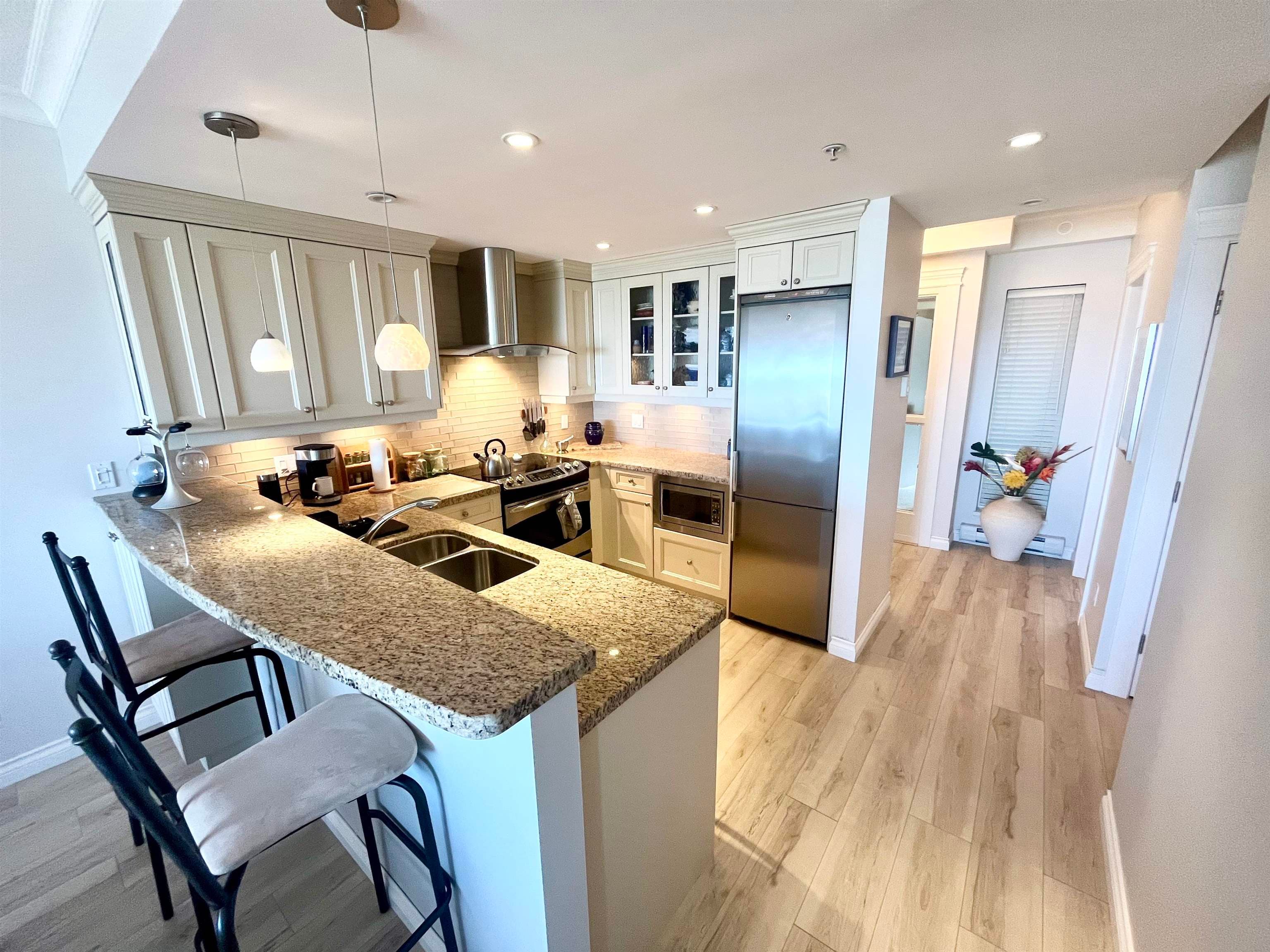 207 - 1120 Tsatsu Shores Drive, Tsawwassen, V4M 4G3 — photo 5