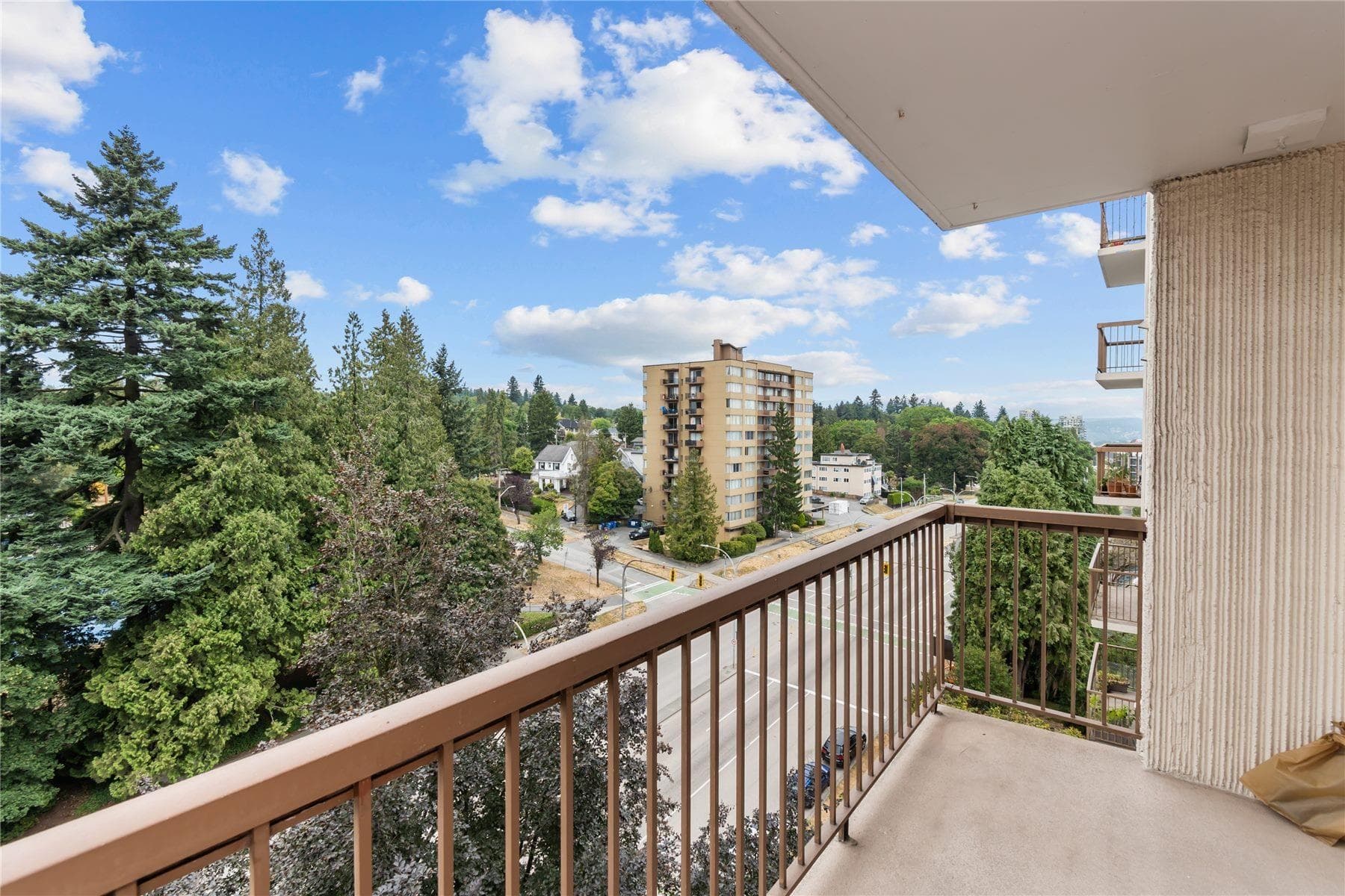 1005 - 320 Royal Avenue, New Westminster, V3L 5C6 — photo 5