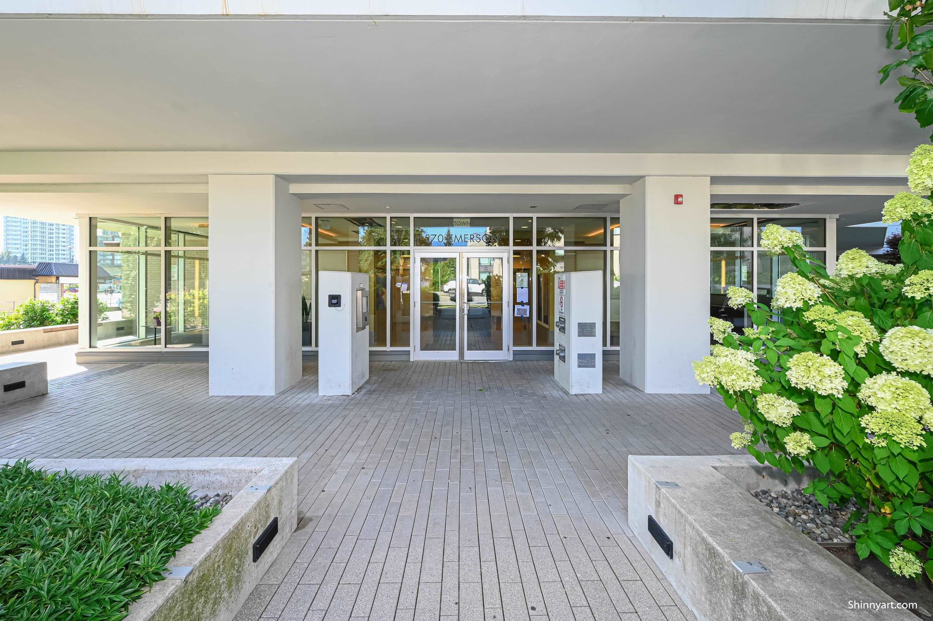 601 - 570 Emerson Street, Coquitlam, V3J 0G3 — photo 2