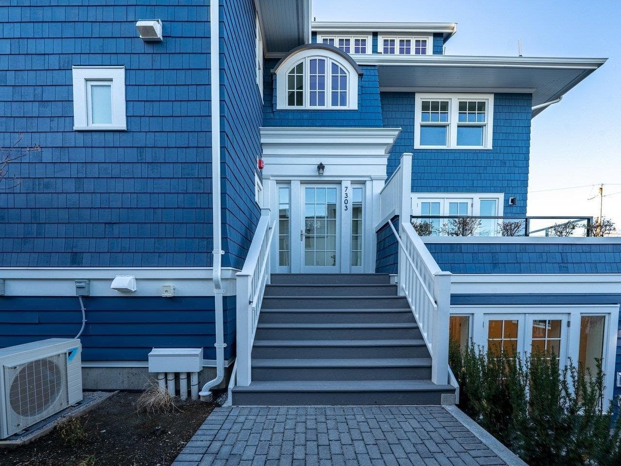 7303 Hudson Street, Vancouver, V6P 4L1 — photo 2