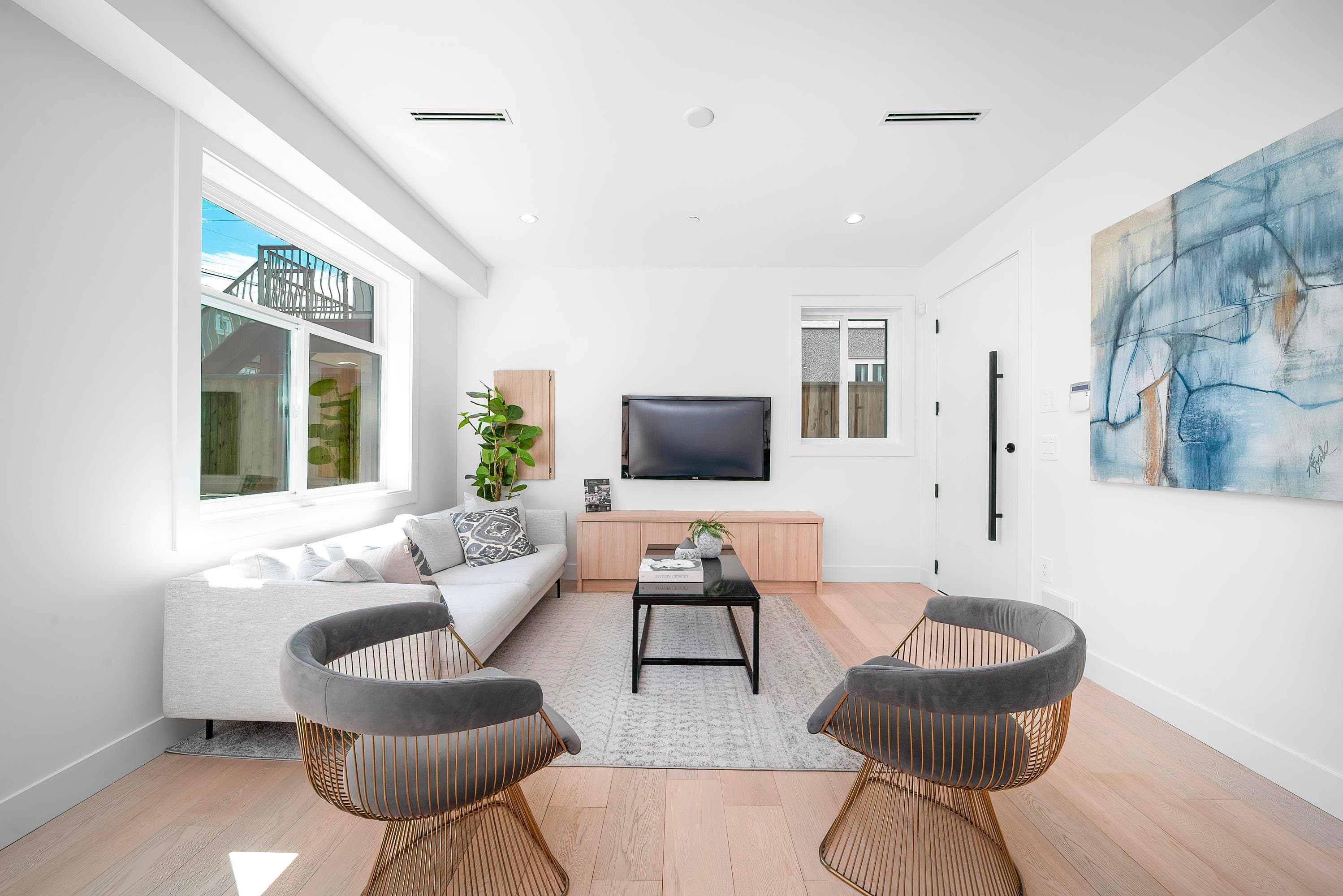 1710 E 35th Avenue, Vancouver, V5P 1B4 — photo 3