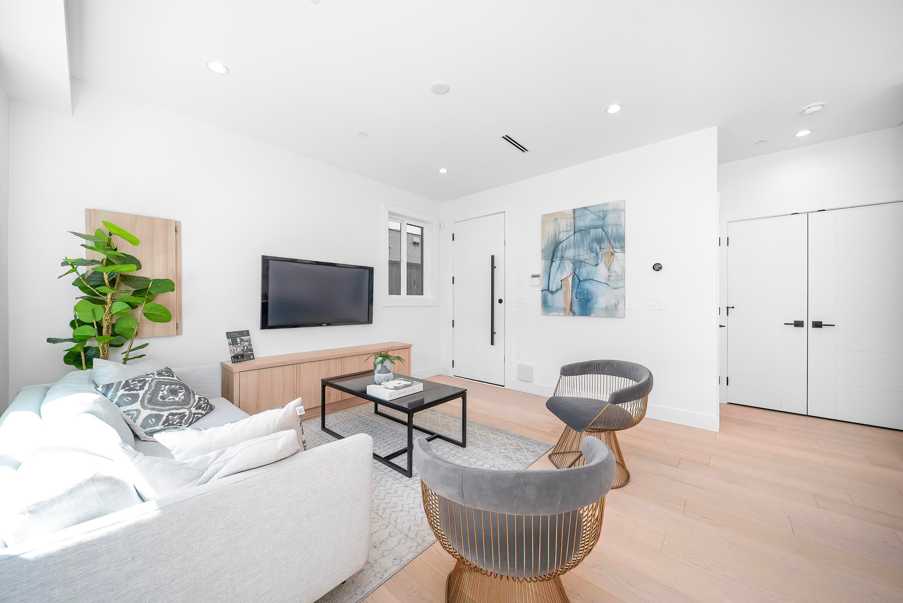 1710 E 35th Avenue, Vancouver