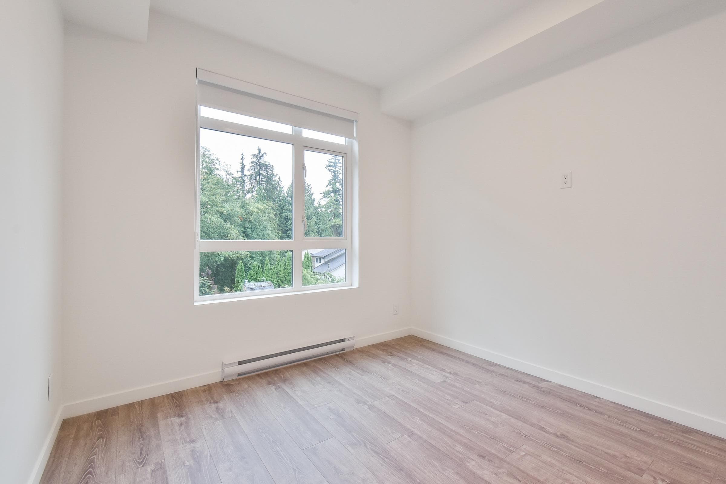 323 - 13968 Laurel Drive, Surrey, V3T 0S9 — photo 3