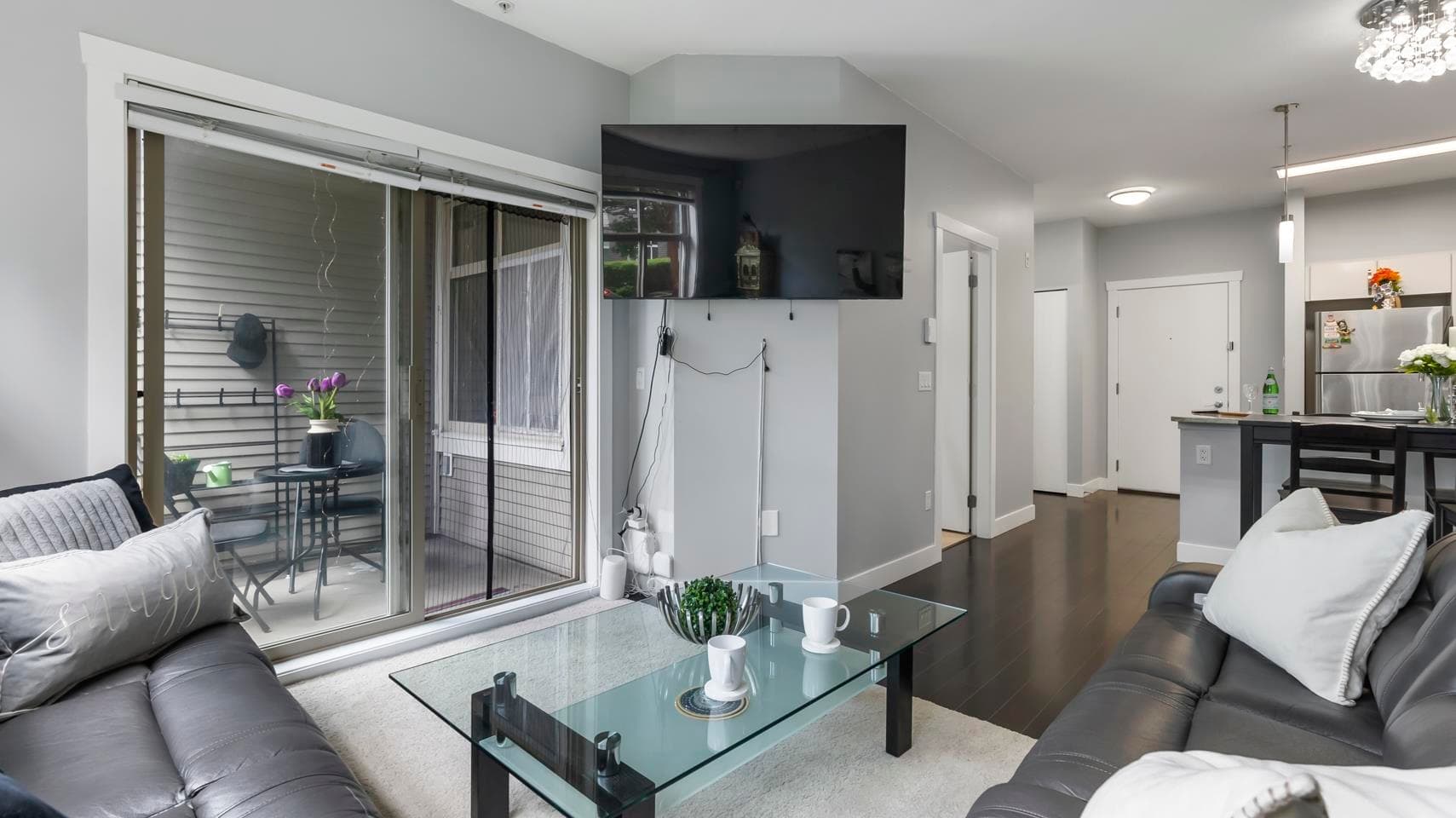 110 - 13555 Gateway Drive, Surrey, V3T 0B5 — photo 3
