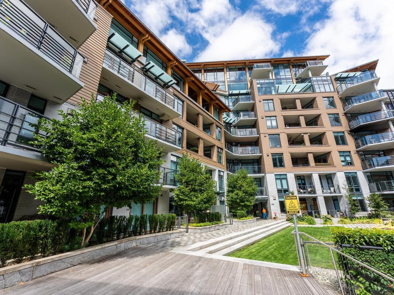 405 - 6687 Nelson Avenue, West Vancouver, V7W 2B2 — photo 1