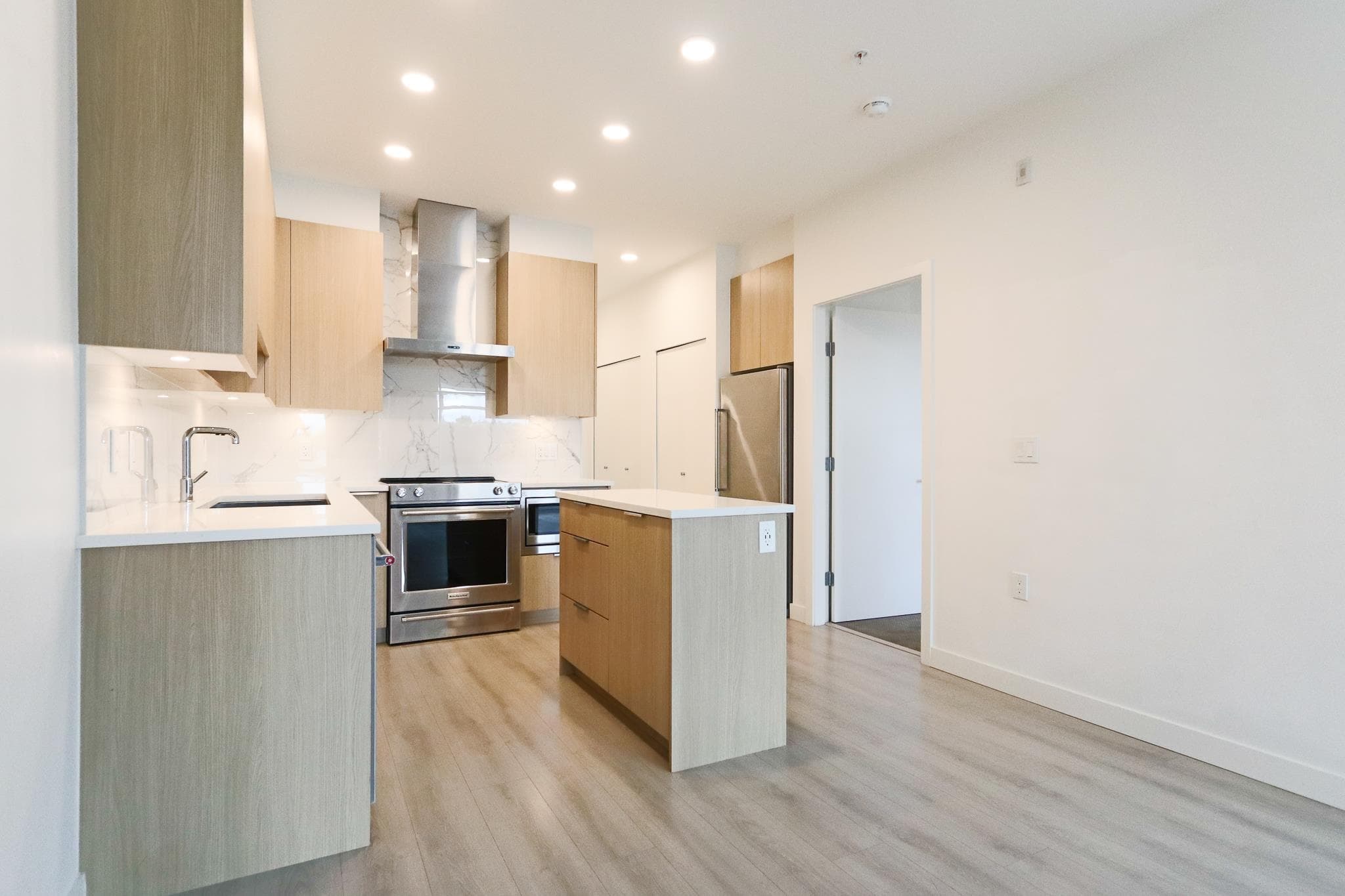 107 - 7799 17th Street, Burnaby, V3N 0J5 — photo 5