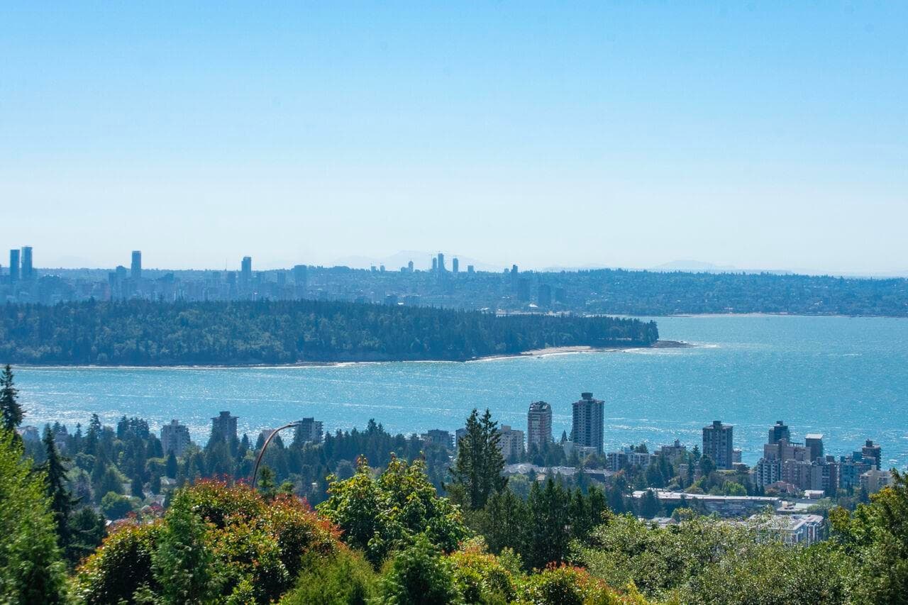 68 - 2212 Folkestone Way, West Vancouver, V7S 2X7 — photo 2