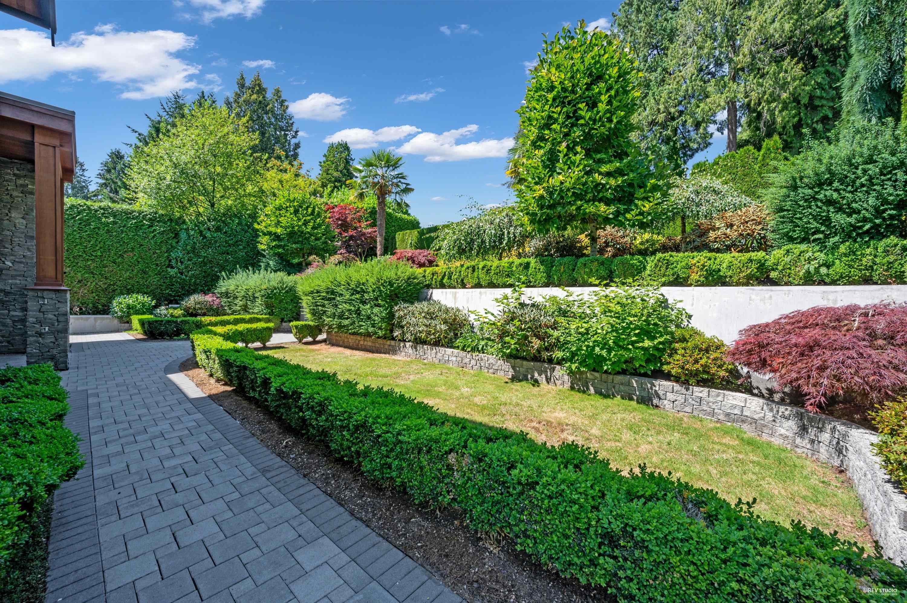 1350 Palmerston Avenue, West Vancouver, V7T 2H7 — photo 2