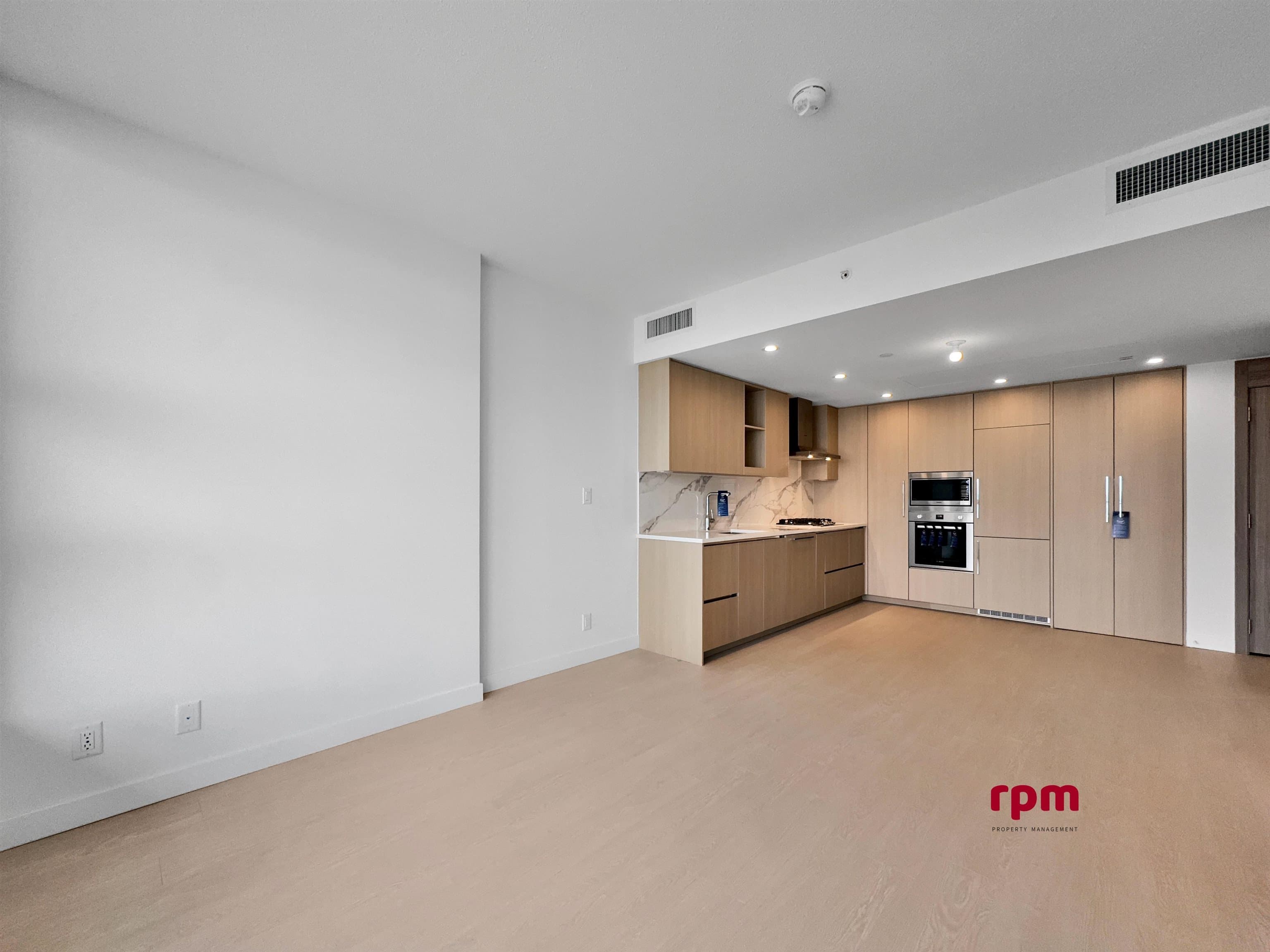 34xx - 13778 100 Avenue, Surrey, V3T 0V3 — photo 3