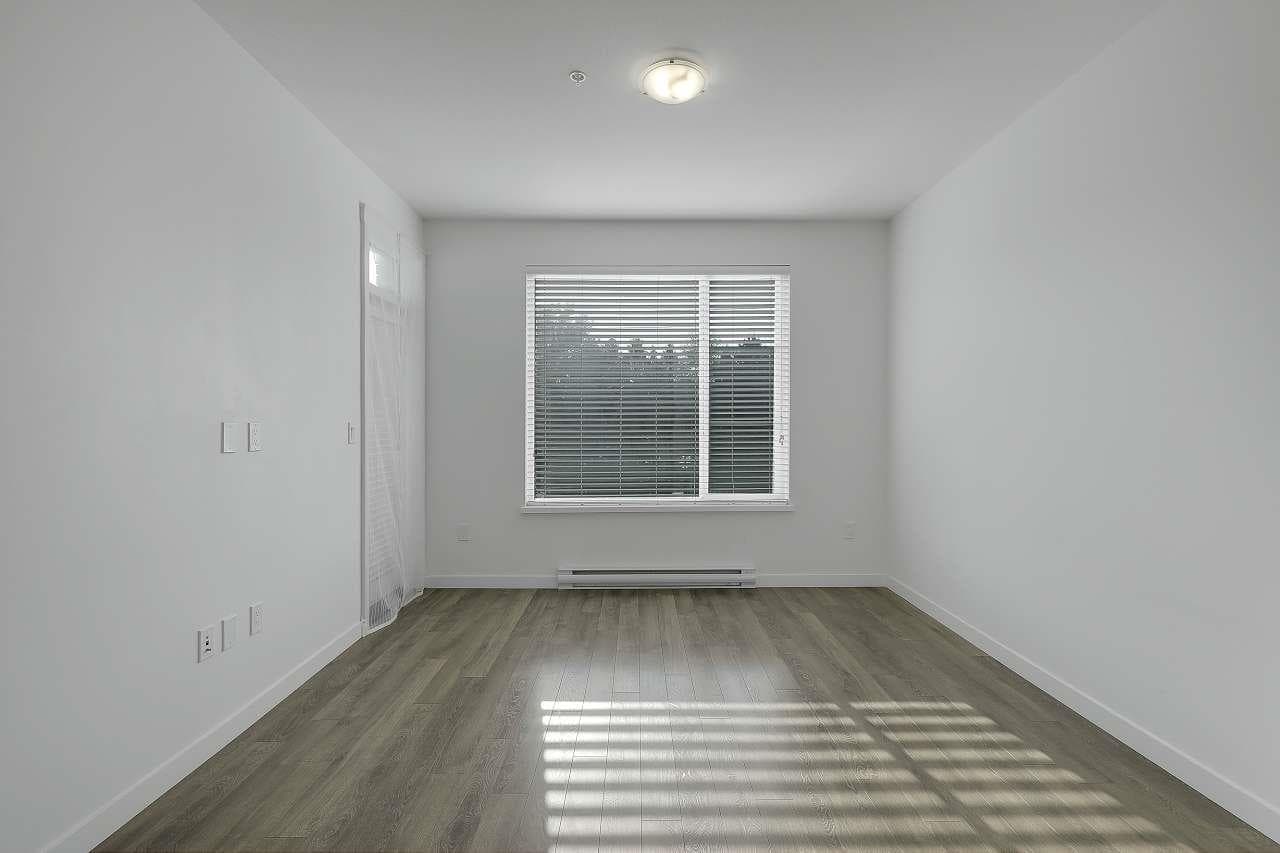 308 - 13623 81a Avenue, Surrey, V3W 3N7 — photo 3