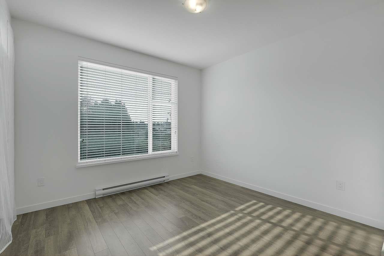 308 - 13623 81a Avenue, Surrey, V3W 3N7 — photo 4