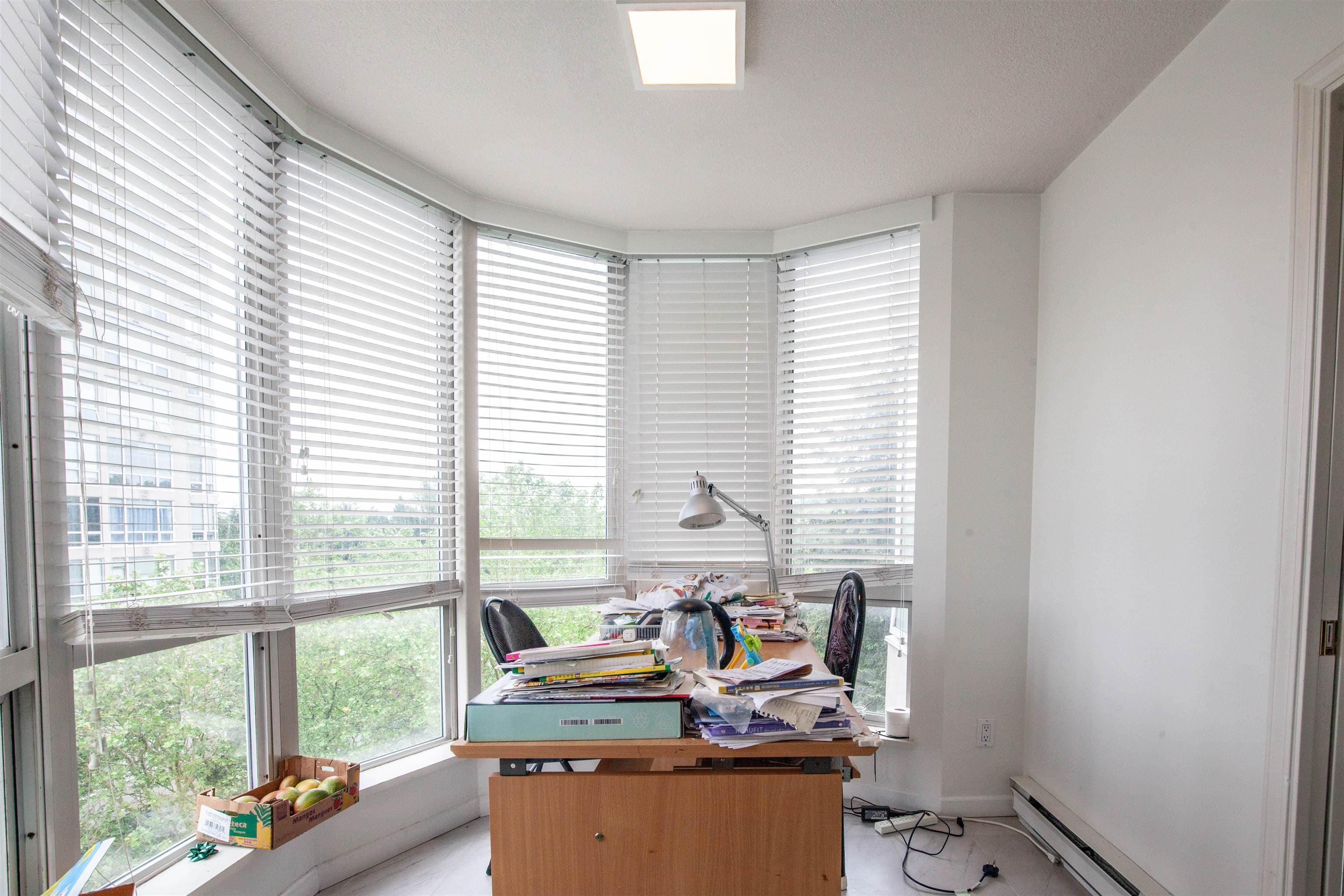 9603 Manchester Drive, Burnaby, V3N 4Y7 — photo 3