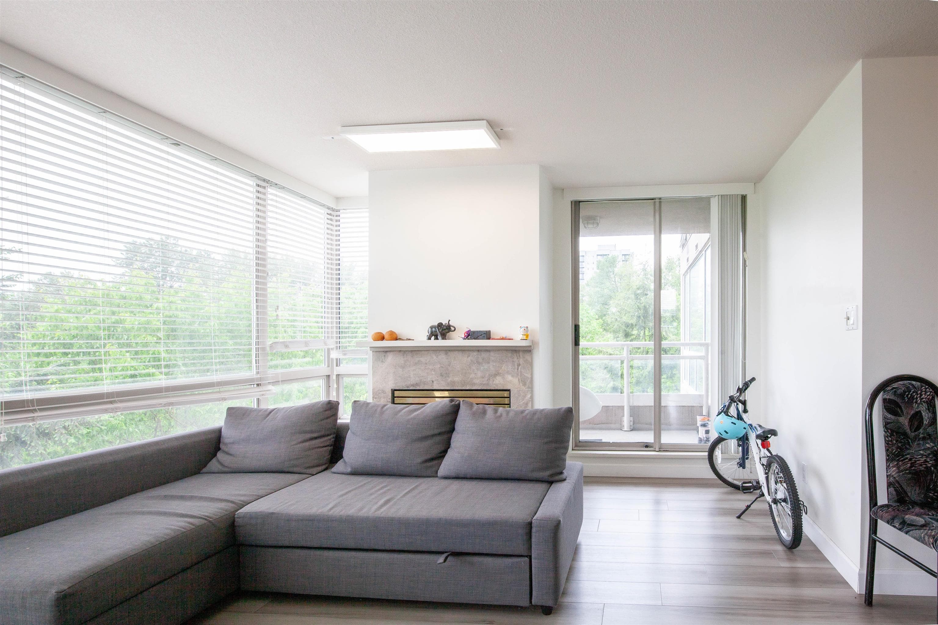 9603 Manchester Drive, Burnaby, V3N 4Y7 — photo 5