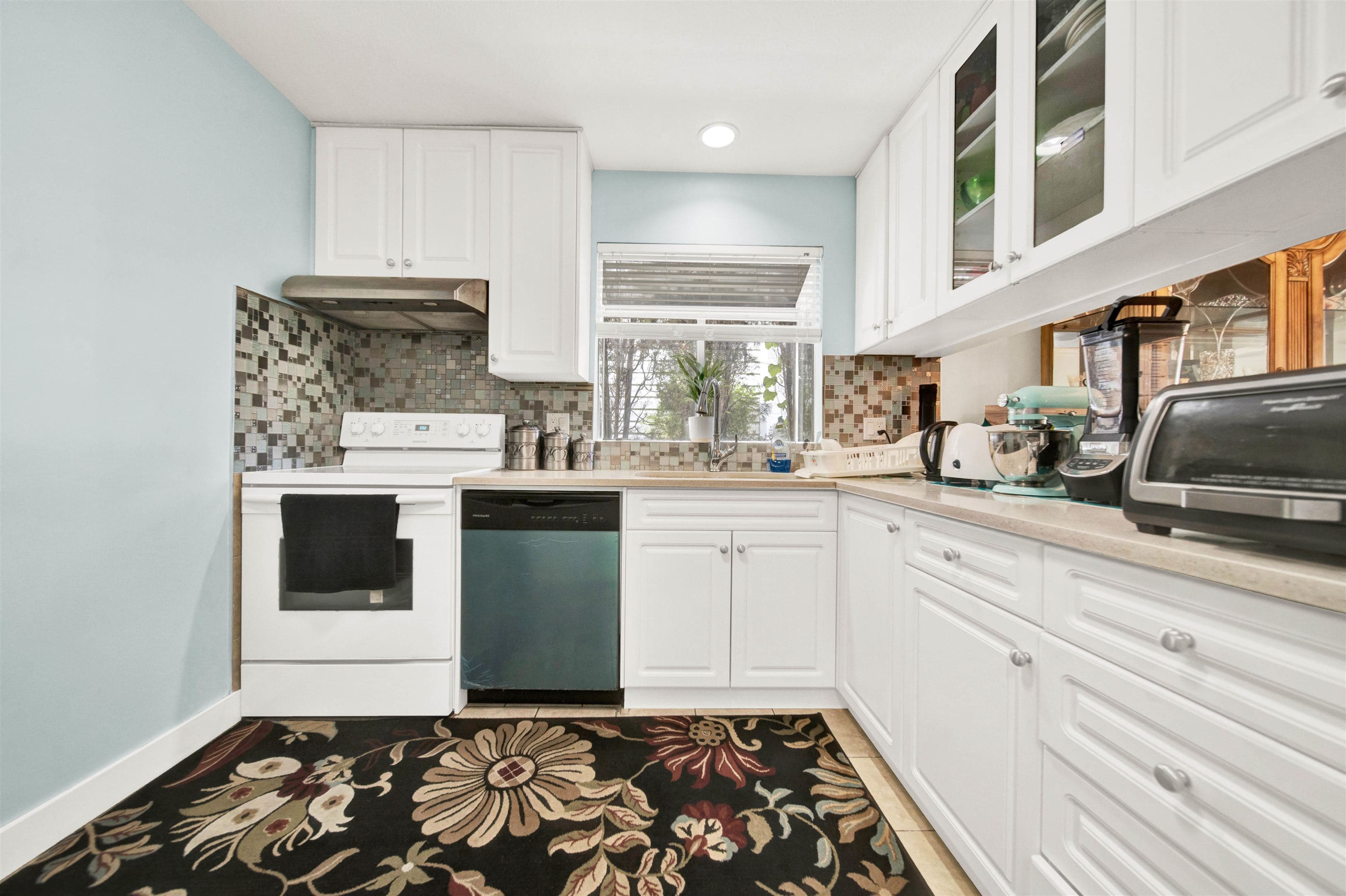 12247 92nd Avenue, Surrey, V3V 1G3 — photo 5