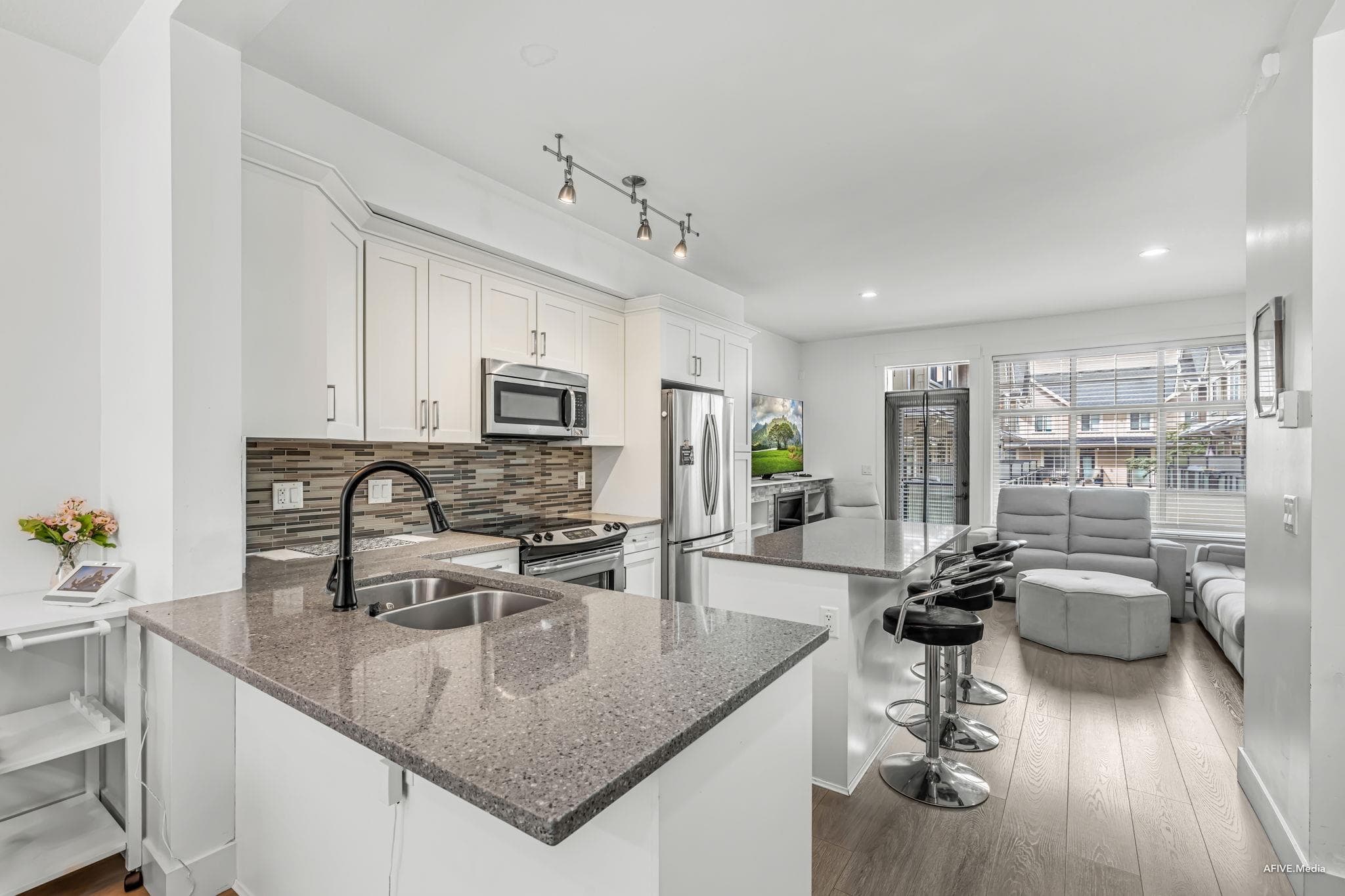 114 - 19525 73 Avenue, Surrey, V4N 6L7 — photo 5