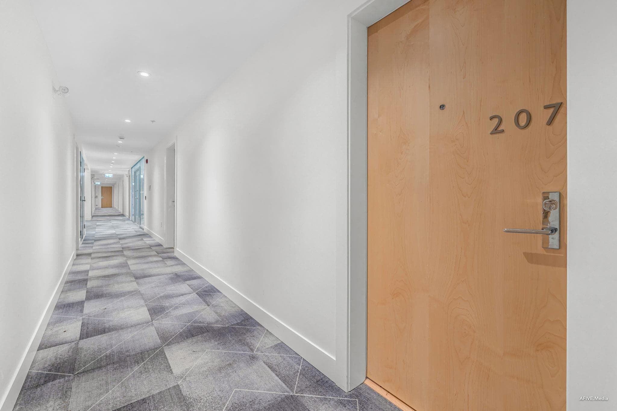 207 - 9888 University Crescent, Burnaby, V5A 0G4 — photo 3