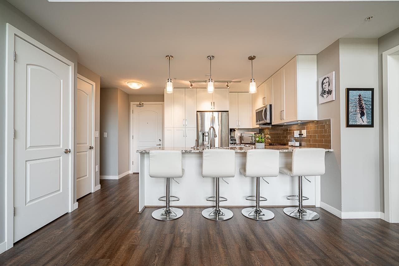 410 - 6490 194 Street, Surrey, V4N 6J9 — photo 5