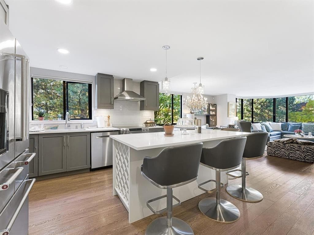 303 - 6282 Kathleen Avenue, Burnaby, V5H 4J4 — photo 3