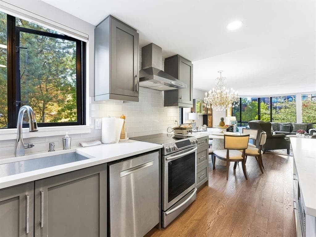 303 - 6282 Kathleen Avenue, Burnaby, V5H 4J4 — photo 5
