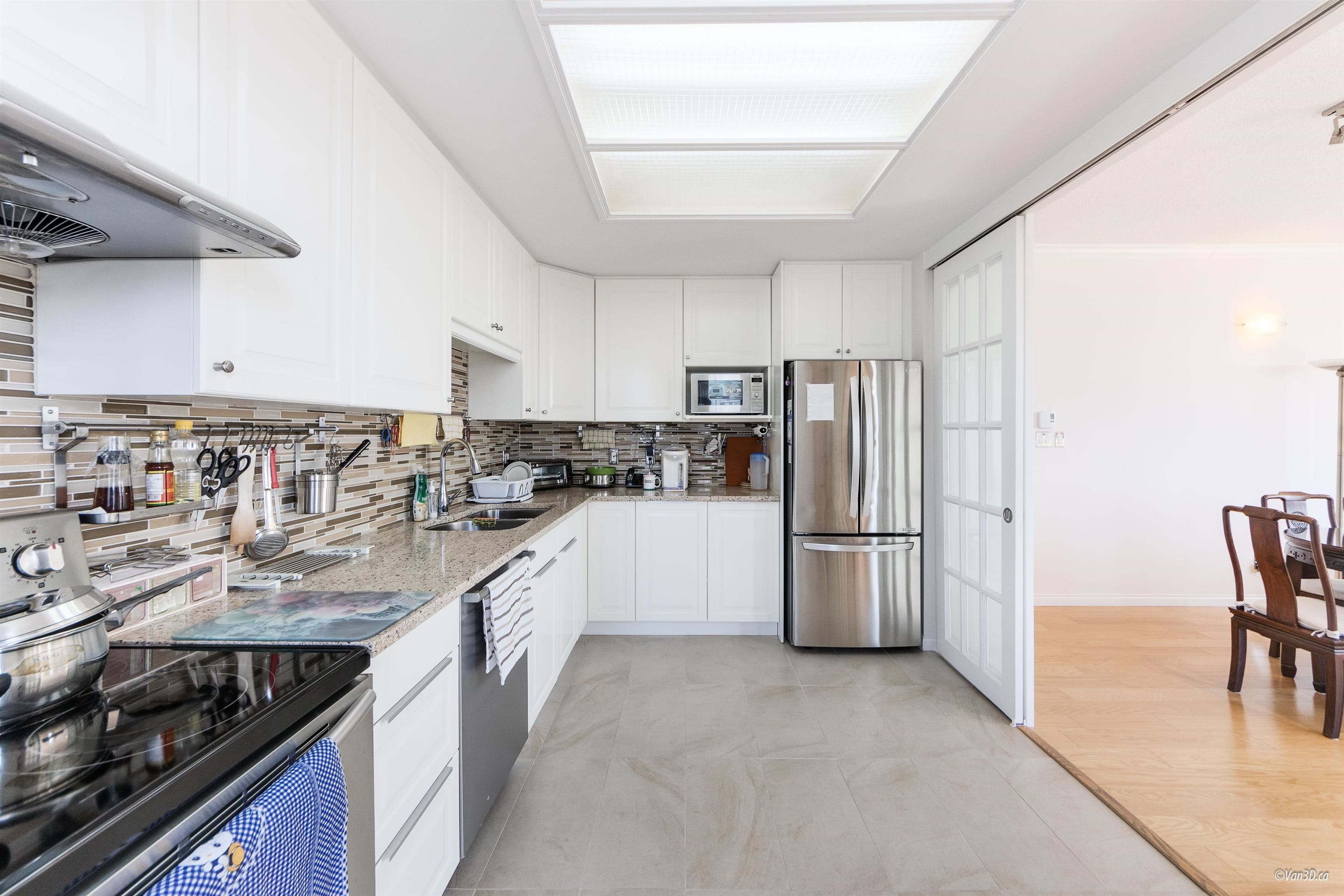 1402 - 4603 Hazel Street, Burnaby, V5H 4N1 — photo 5