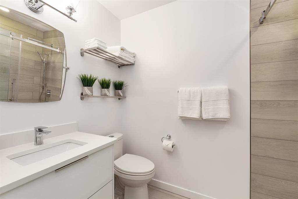 306 - 15739 Fraser Highway, Surrey, V4N 0Y6 — photo 5