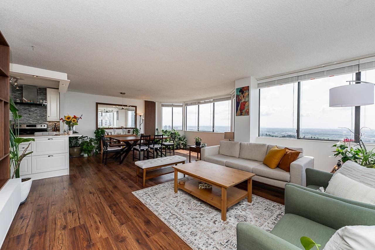 2505 - 6540 Burlington Avenue, Burnaby, V5H 4G3 — photo 1