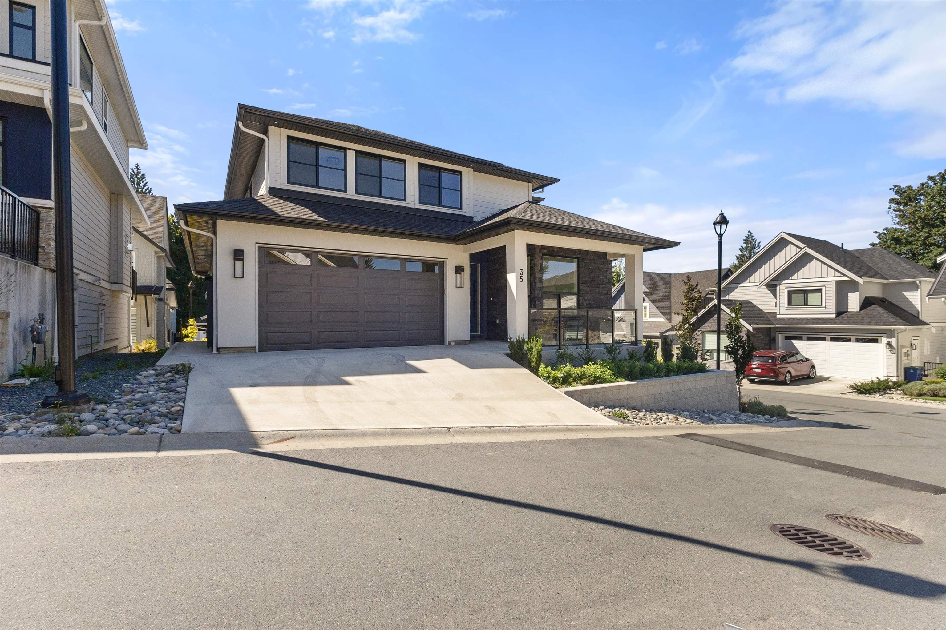 35 - 4217 Old Clayburn Road, Abbotsford, V3G 1L5 — photo 2