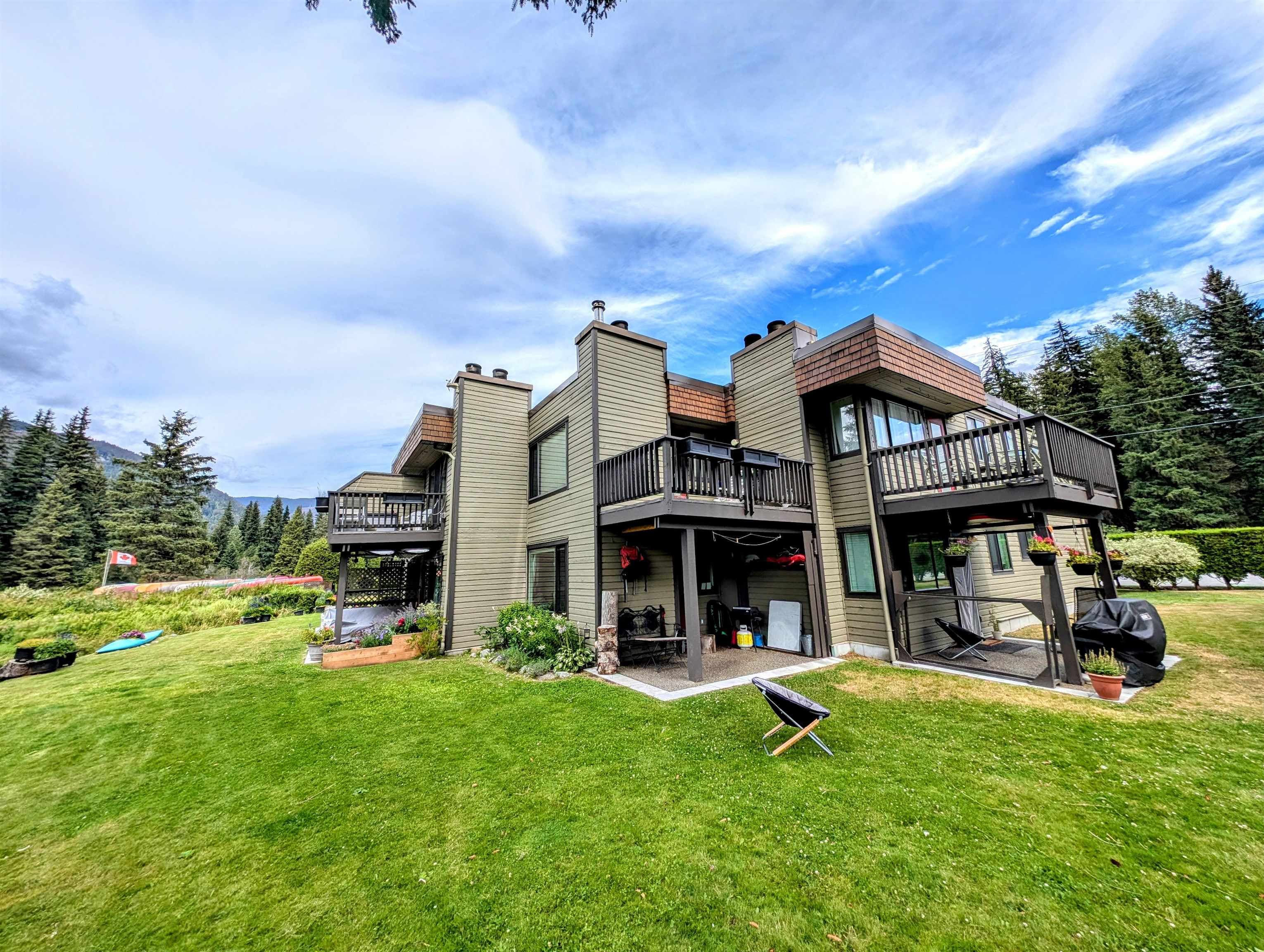 209 - 6850 Crabapple Drive, Whistler, V8E 0C5 — photo 3