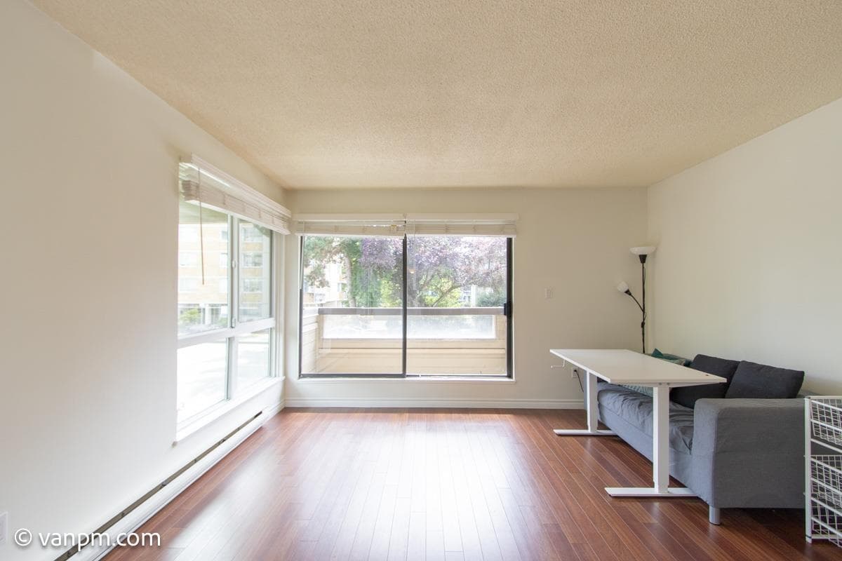 208 - 1363 Clyde Avenue, West Vancouver, V7T 2W9 — photo 2