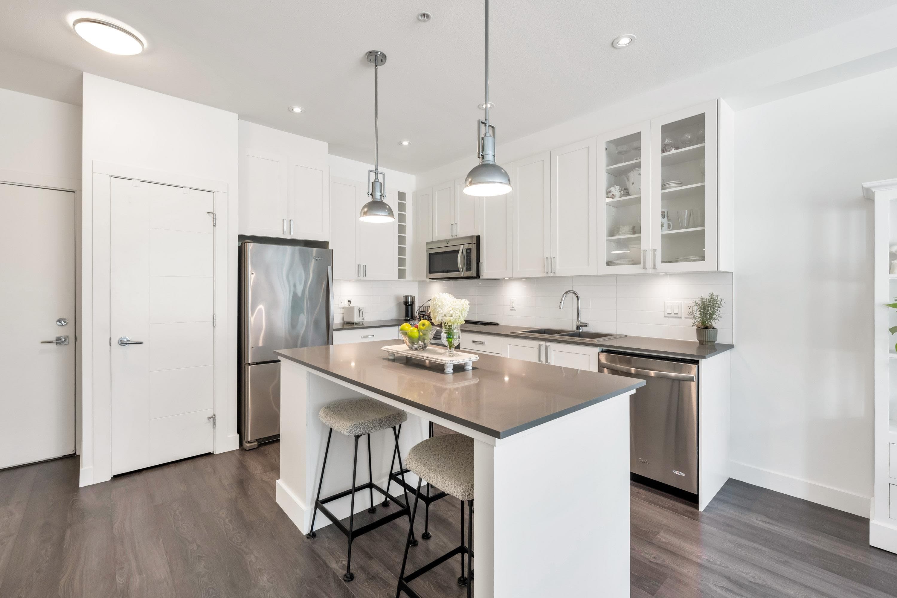 305 - 16396 64 Avenue, Surrey, V3S 6X6 — photo 5