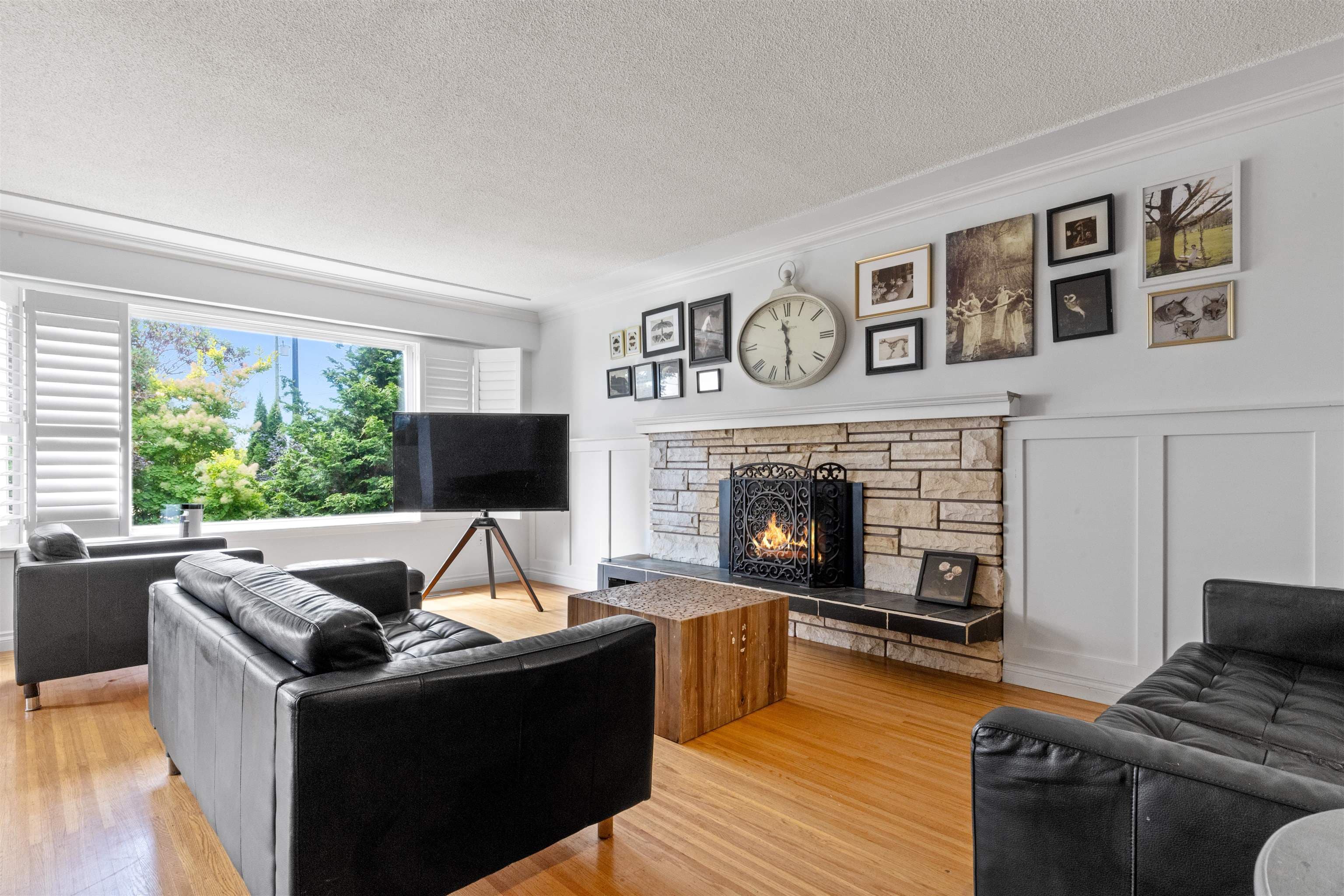 1310 Parker Street, White Rock, V4B 4S3 — photo 2