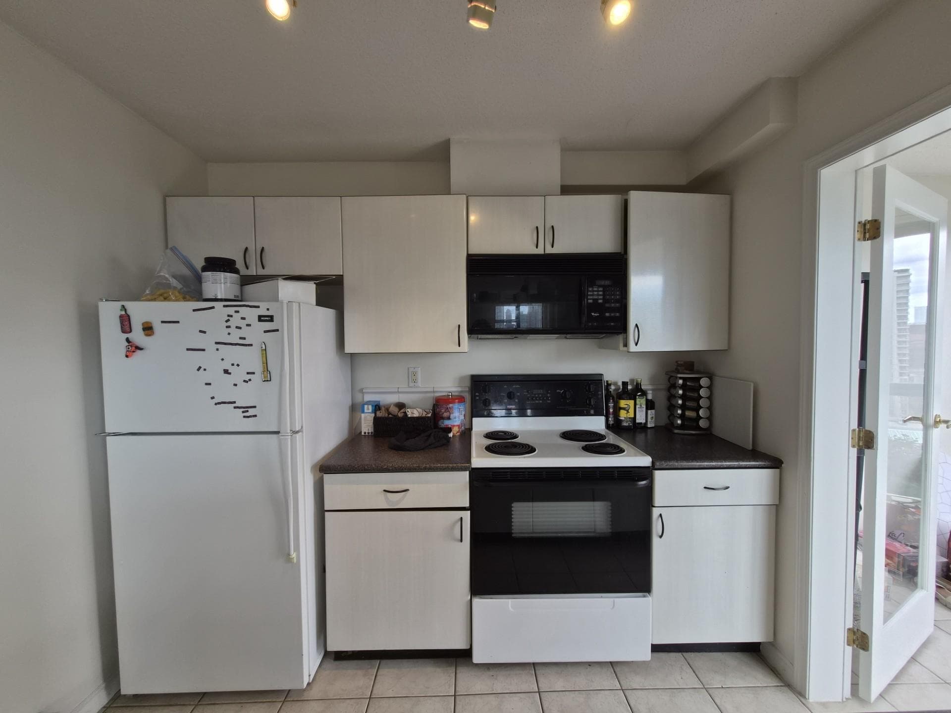 1707 - 939 Homer Street, Vancouver, V6B 2W6 — photo 4