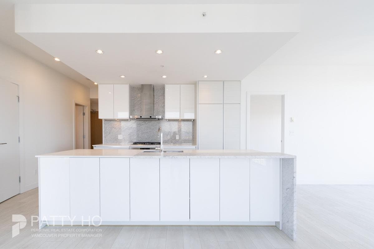 5206 - 4670 Assembly Way, Burnaby, V5H 0H3 — photo 3